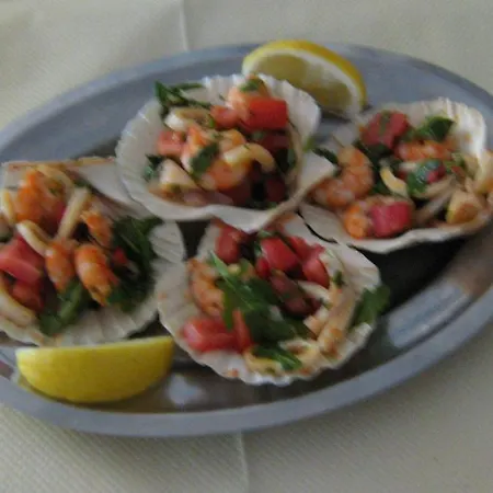 Hotel Serafini Free Parking 2*