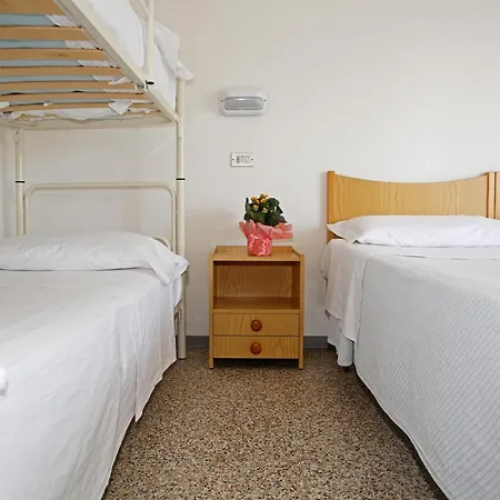 Hotel Serafini Free Parking