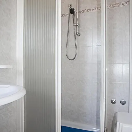 Serafini Free Parking 2*