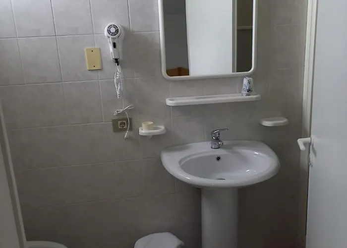 Serafini Free Parking 호텔