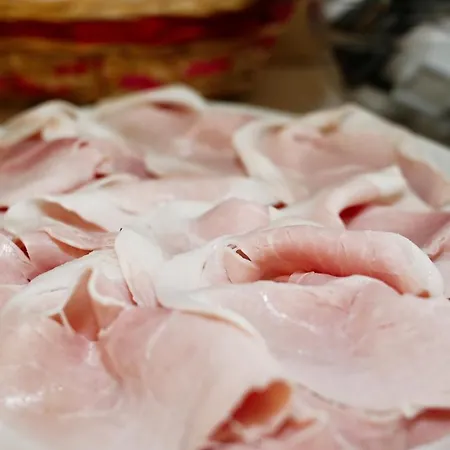 Serafini Free Parking 酒店