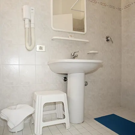 Serafini Free Parking Hotel