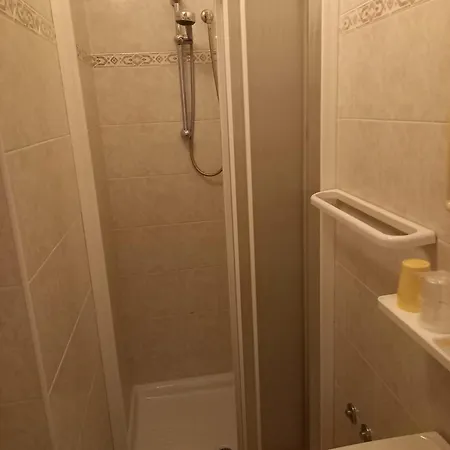 Serafini Free Parking 酒店 米萨诺阿德里亚蒂科