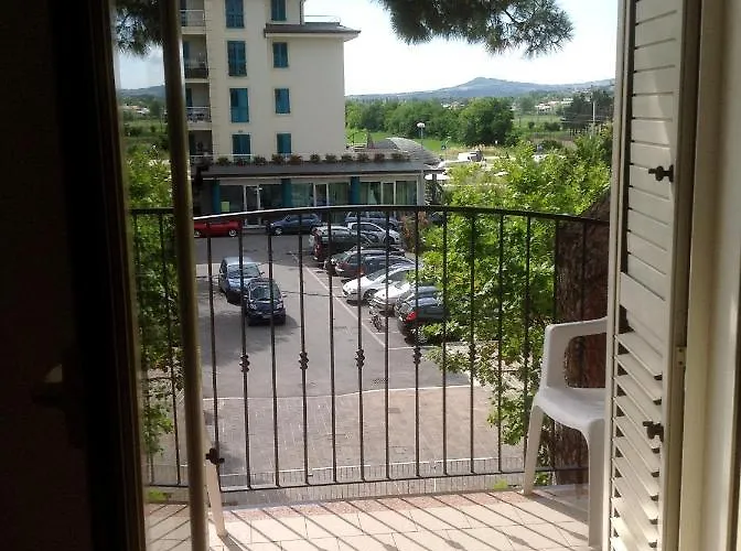 Serafini Free Parking Hotell 2*