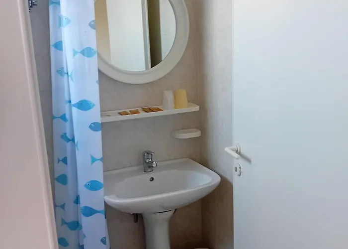 Serafini Free Parking