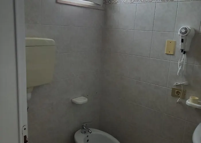 فندق Serafini Free Parking